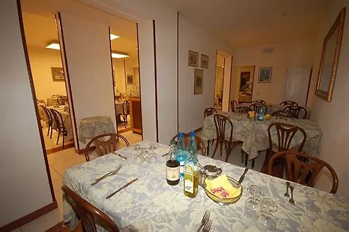 Hotel Bella Riviera Lungomare Viareggio 3*,  Italien